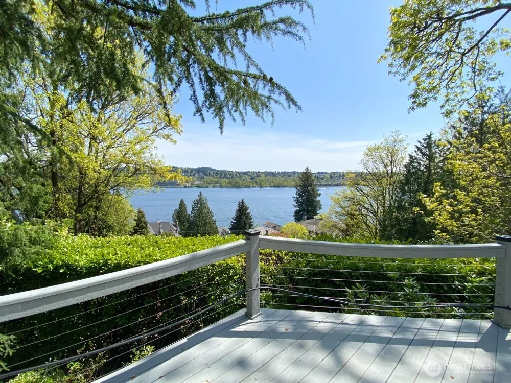 7255 E Mercer Way Mercer Island, WA 98040