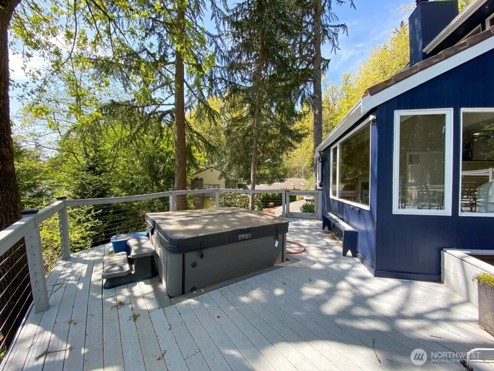 7255 E Mercer Way Mercer Island, WA 98040