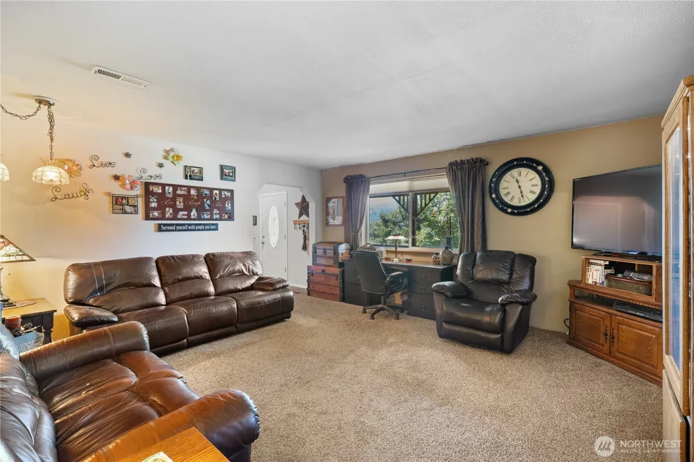 19946 E Desert Aire Dr SW Mattawa, WA 99349
