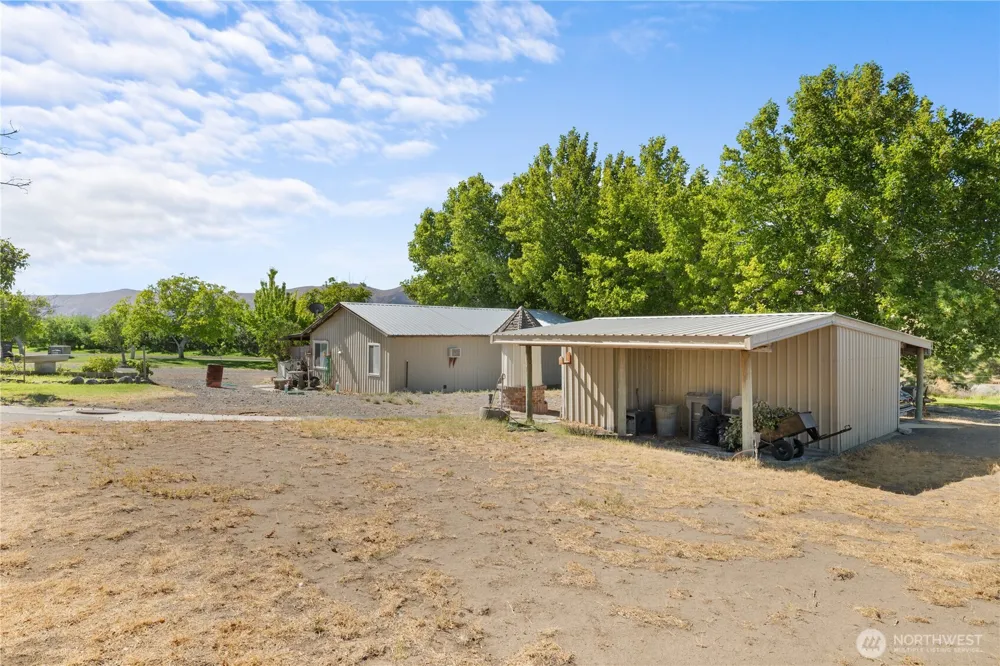 19946 E Desert Aire Dr SW Mattawa, WA 99349