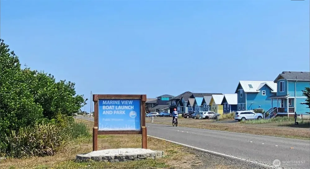 943 Silver King Avenue SE Ocean Shores, WA 98569