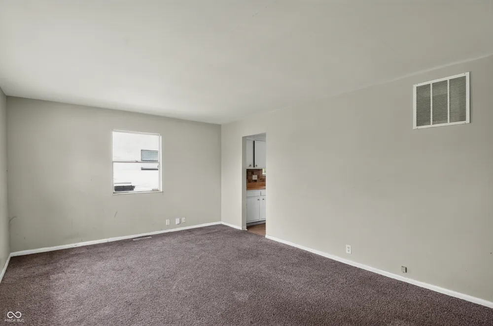 2819 Sangster Avenue Indianapolis, IN 46218