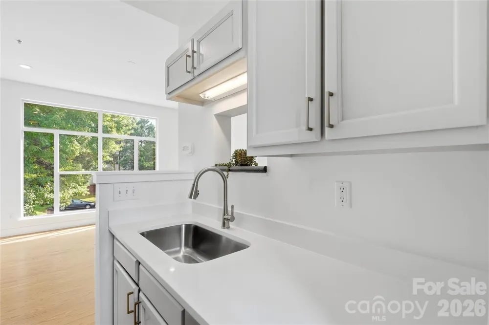2090 Atherton Heights Lane Charlotte, NC 28203