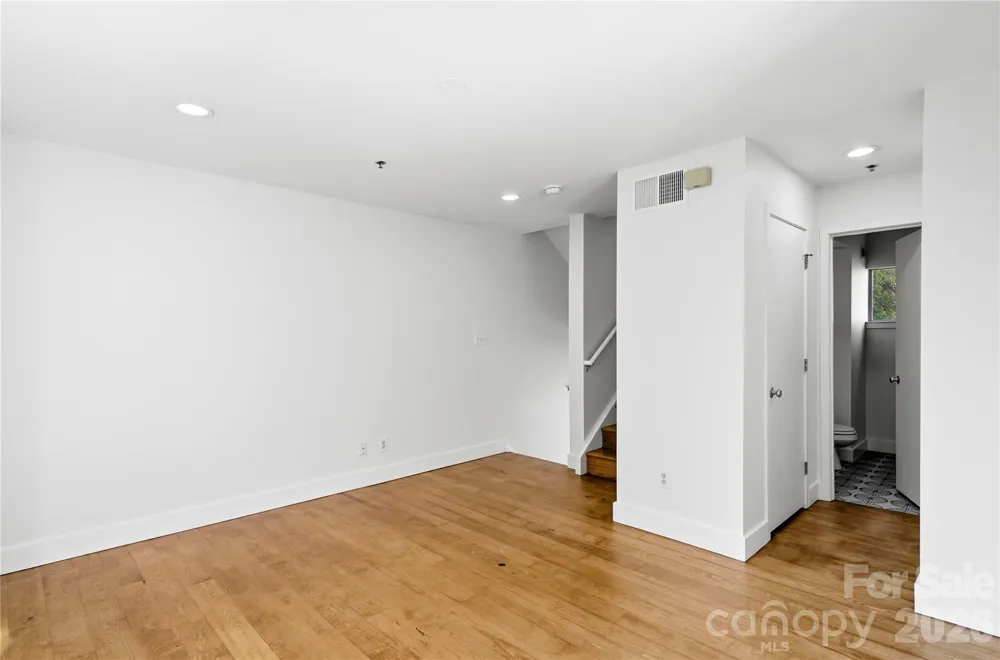 2090 Atherton Heights Lane Charlotte, NC 28203