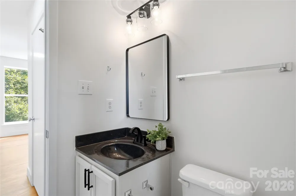2090 Atherton Heights Lane Charlotte, NC 28203
