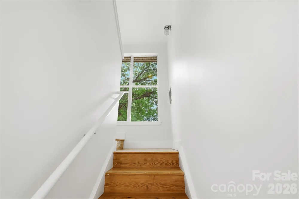 2090 Atherton Heights Lane Charlotte, NC 28203