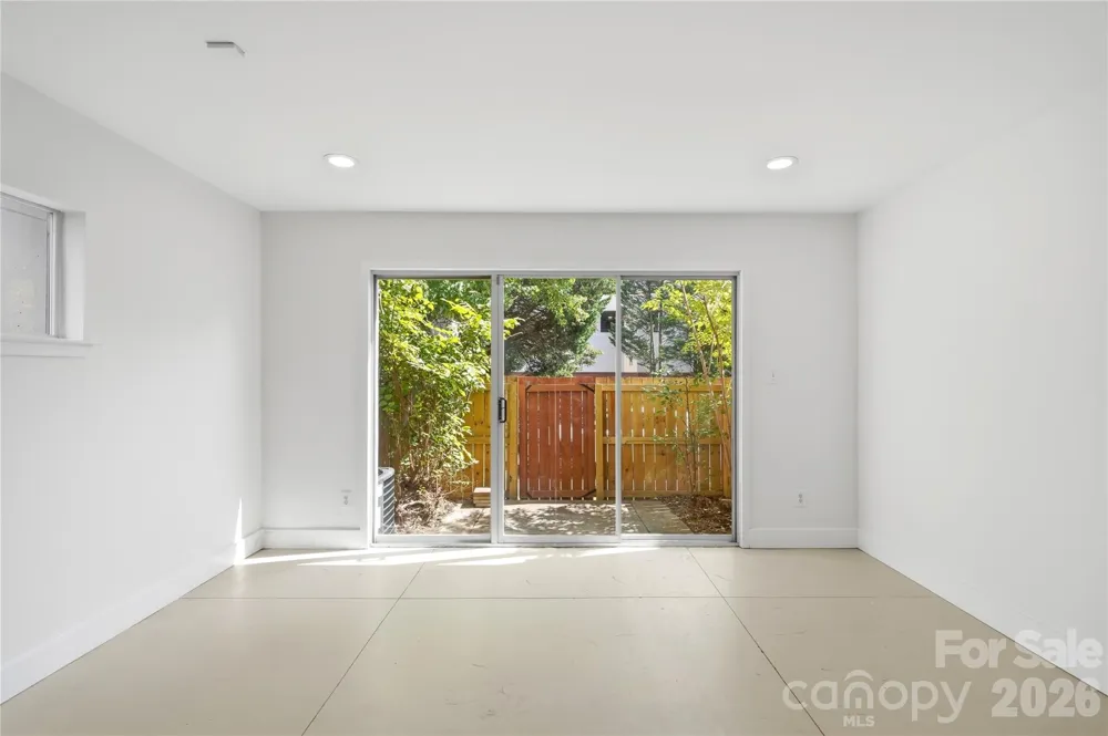 2090 Atherton Heights Lane Charlotte, NC 28203