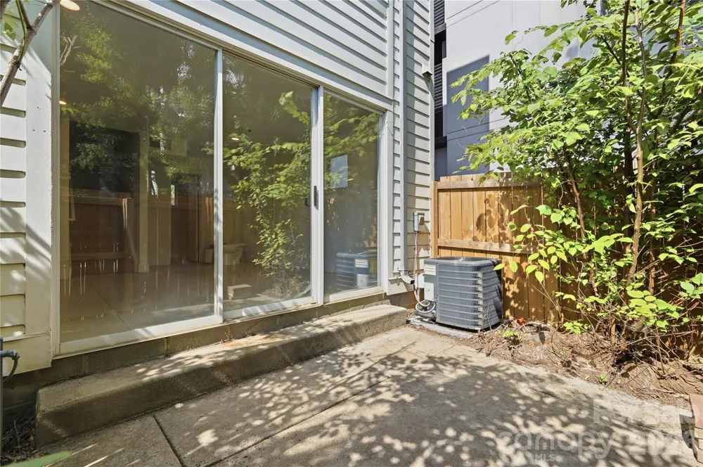 2090 Atherton Heights Lane Charlotte, NC 28203