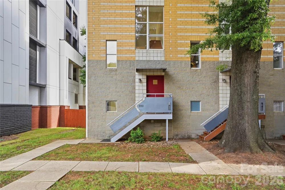 2090 Atherton Heights Lane Charlotte, NC 28203