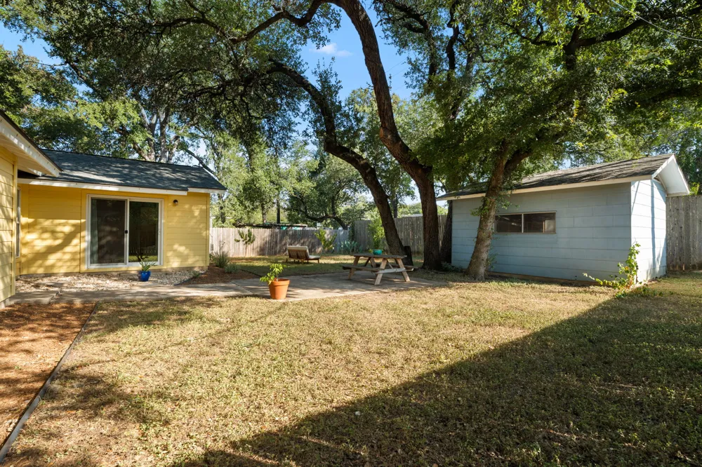 2003 Fair Oaks Drive Austin, TX 78745