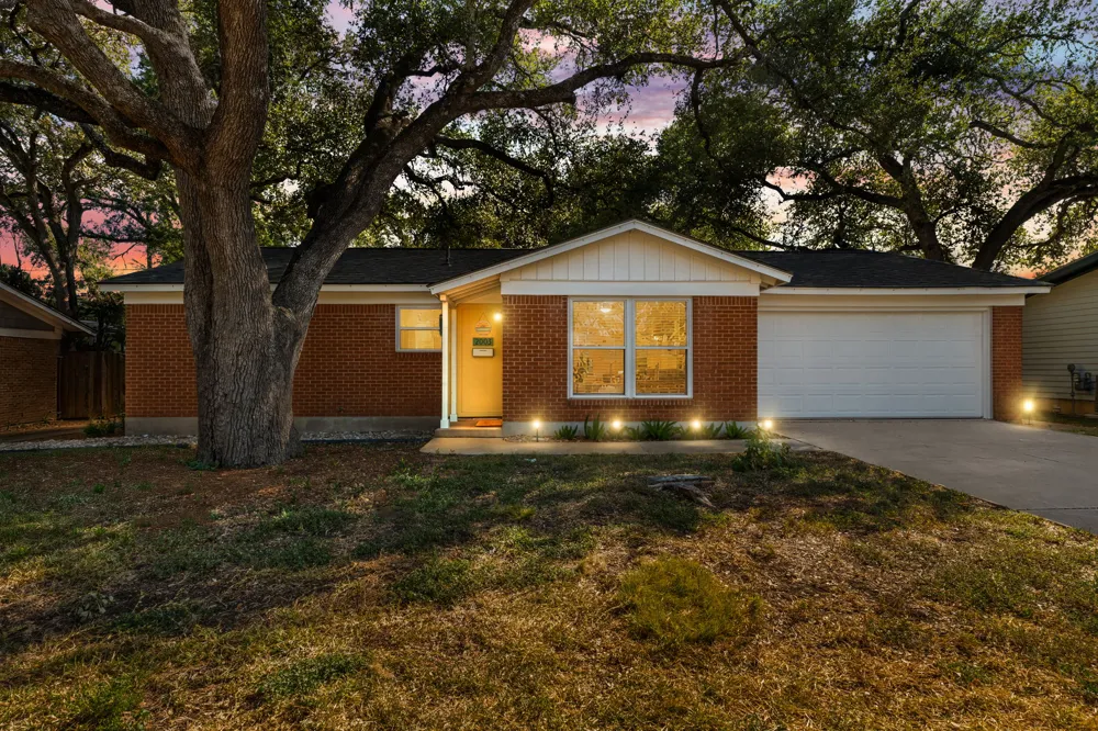 2003 Fair Oaks Drive Austin, TX 78745