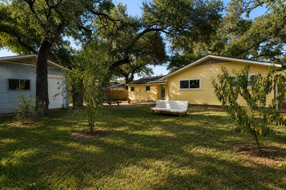 2003 Fair Oaks Drive Austin, TX 78745