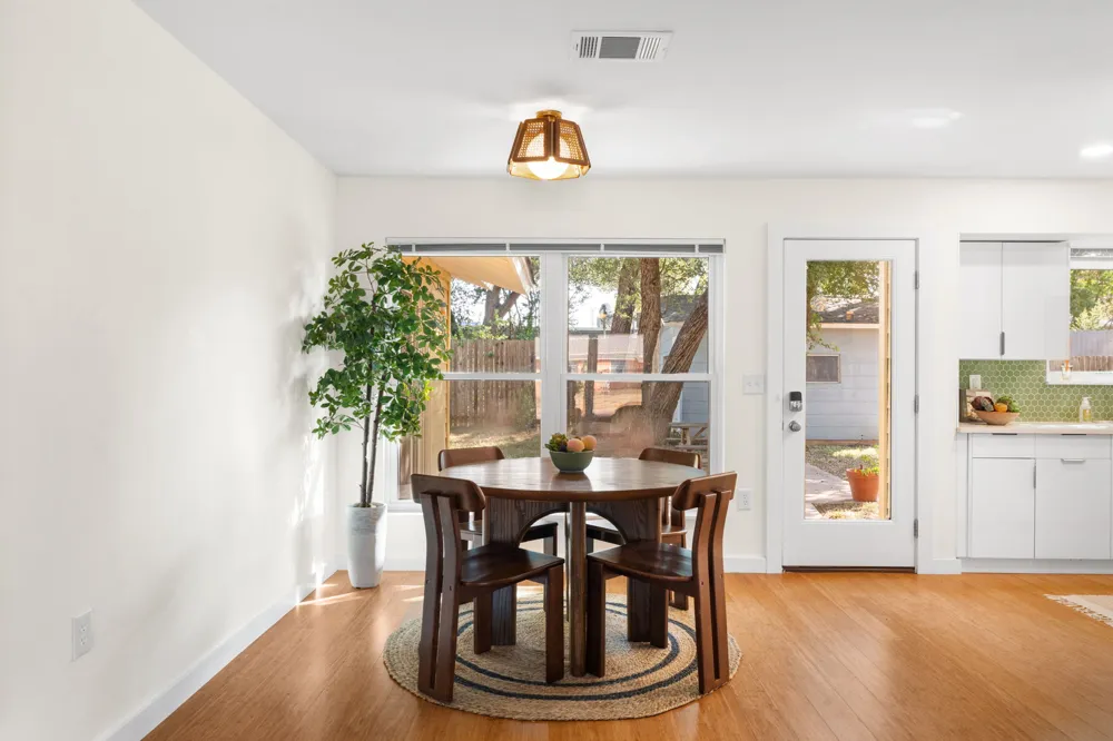2003 Fair Oaks Drive Austin, TX 78745