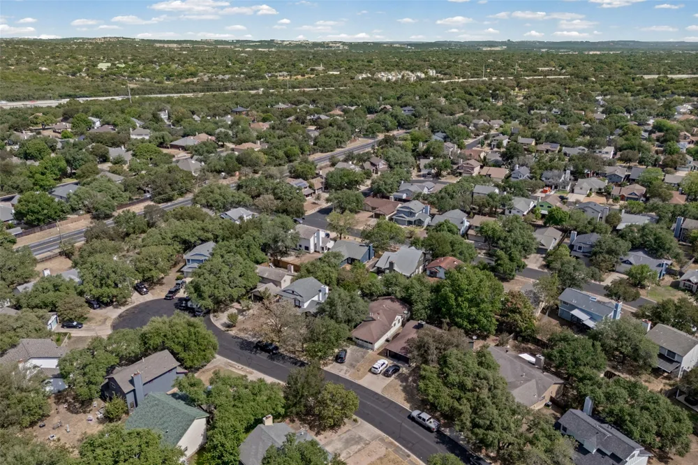 4613 MOLERA DRIVE Austin, TX 78749