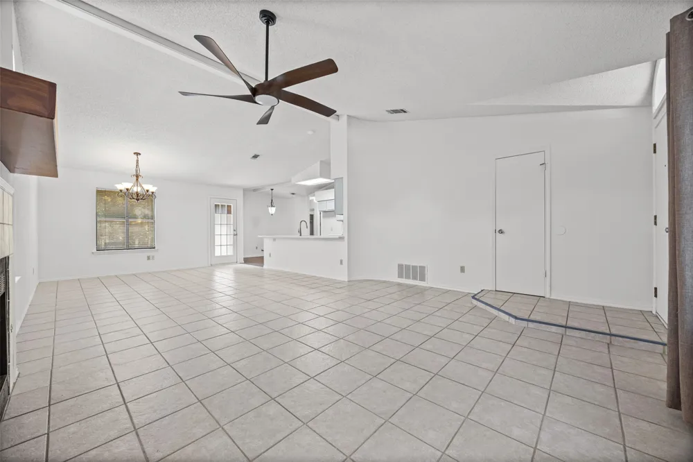 4613 MOLERA DRIVE Austin, TX 78749