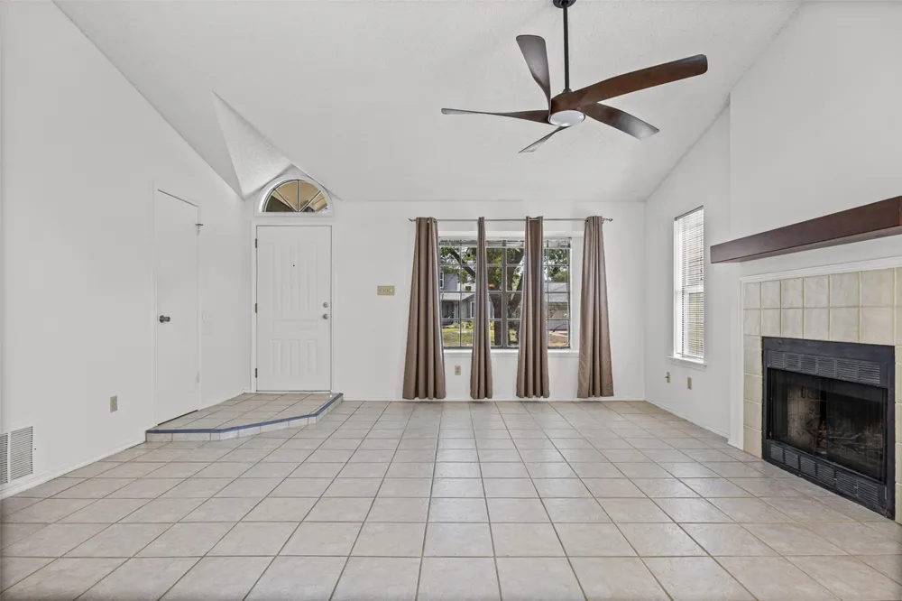 4613 MOLERA DRIVE Austin, TX 78749