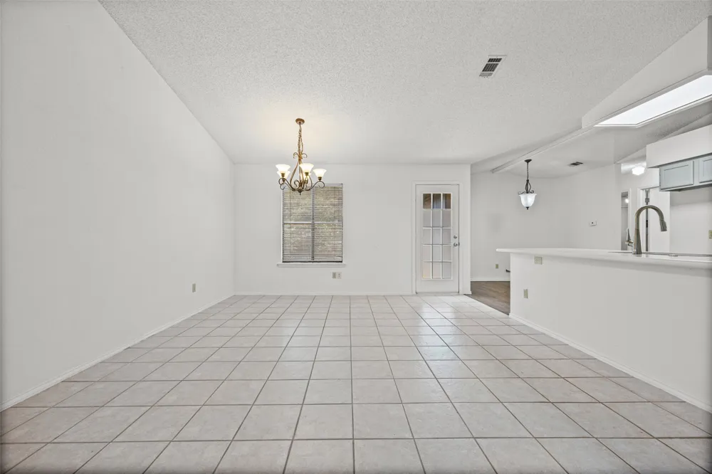 4613 MOLERA DRIVE Austin, TX 78749