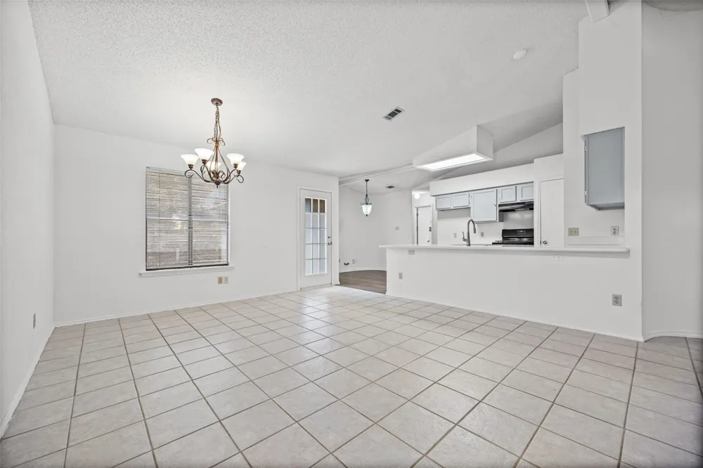 4613 MOLERA DRIVE Austin, TX 78749