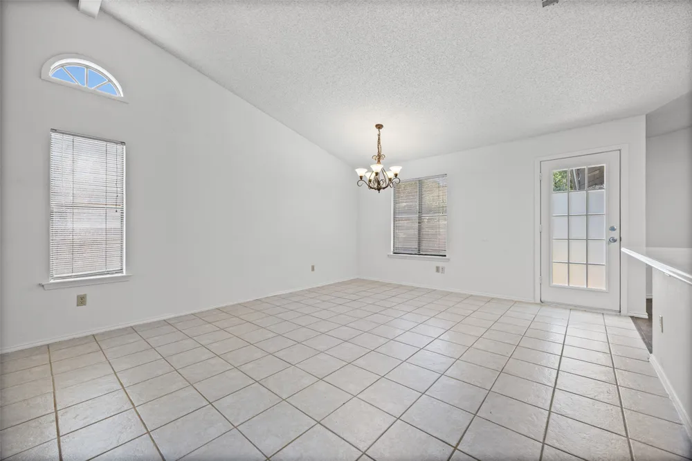 4613 MOLERA DRIVE Austin, TX 78749