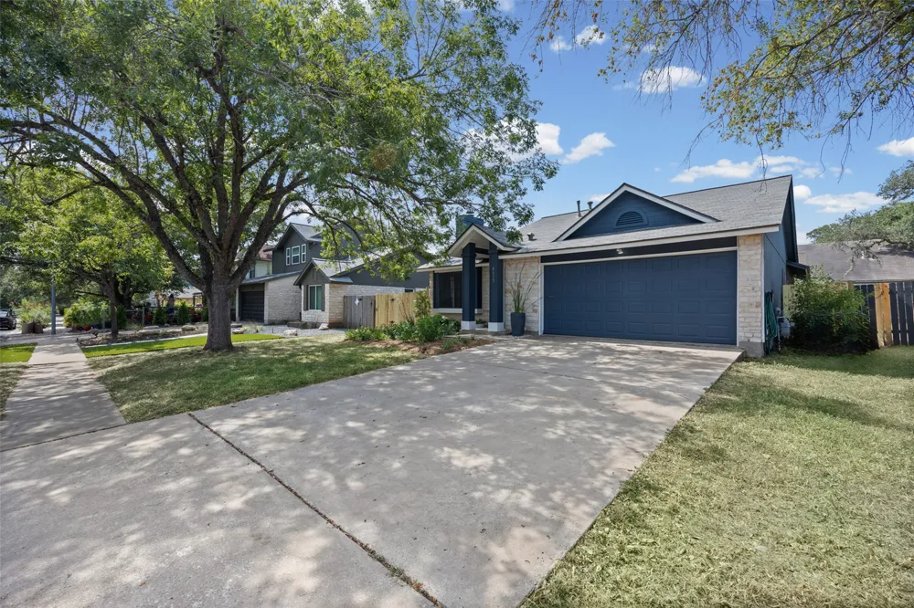 4613 MOLERA DRIVE Austin, TX 78749