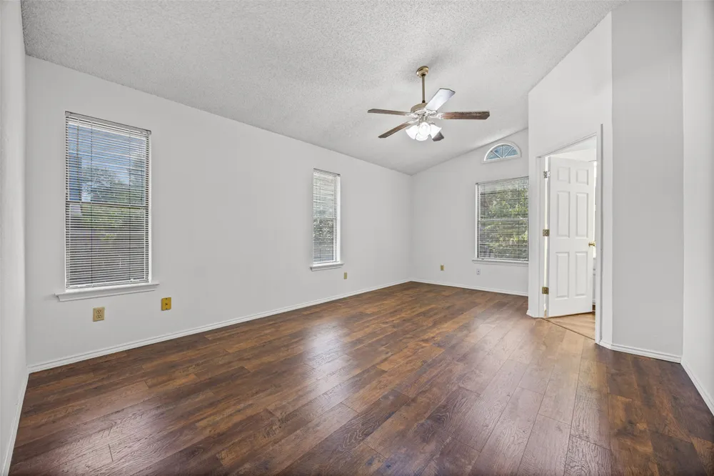 4613 MOLERA DRIVE Austin, TX 78749