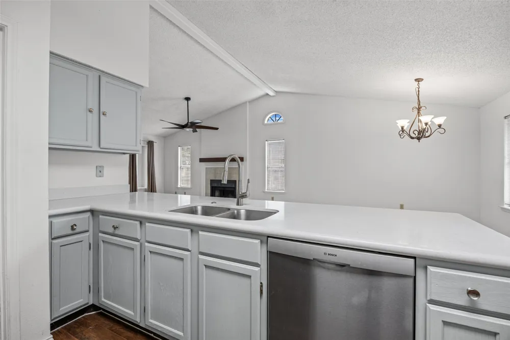 4613 MOLERA DRIVE Austin, TX 78749