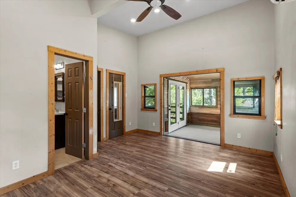 138 Forest Lane Bastrop, TX 78602