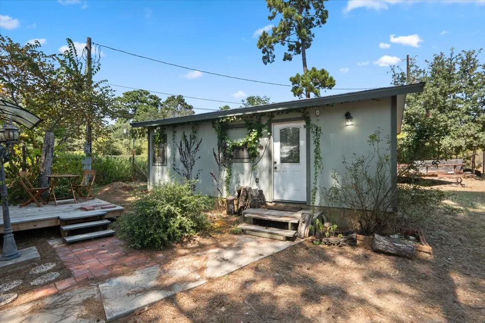 138 Forest Lane Bastrop, TX 78602