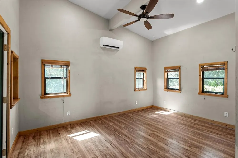 138 Forest Lane Bastrop, TX 78602
