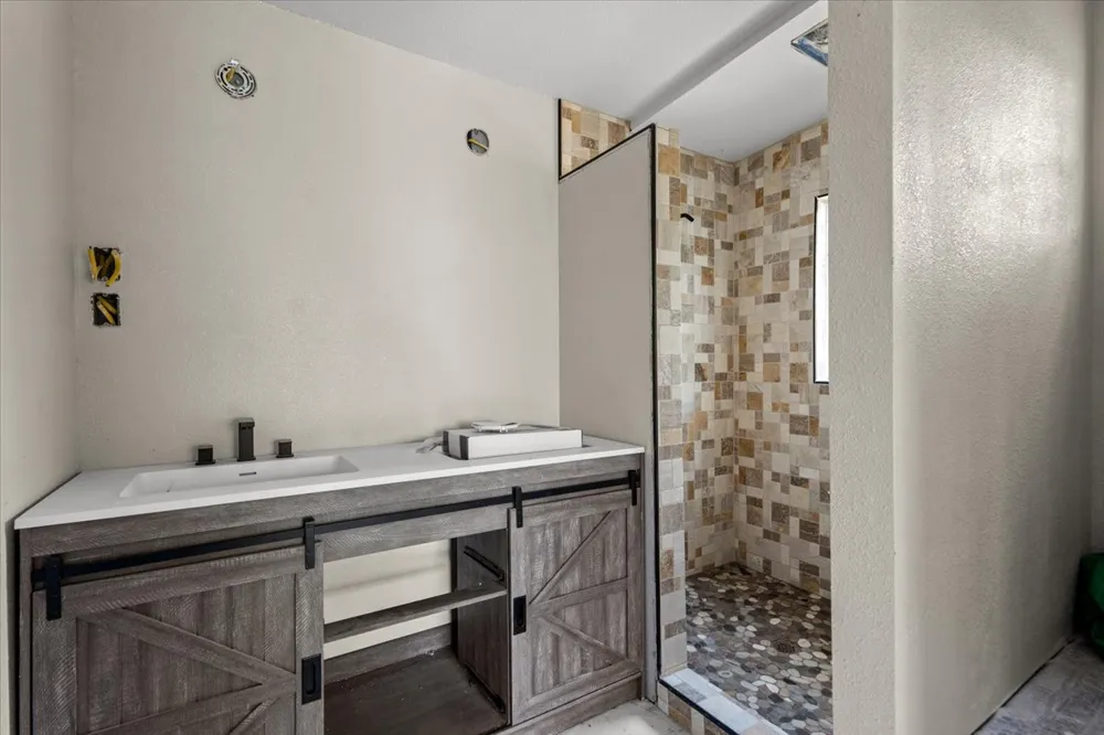 138 Forest Lane Bastrop, TX 78602