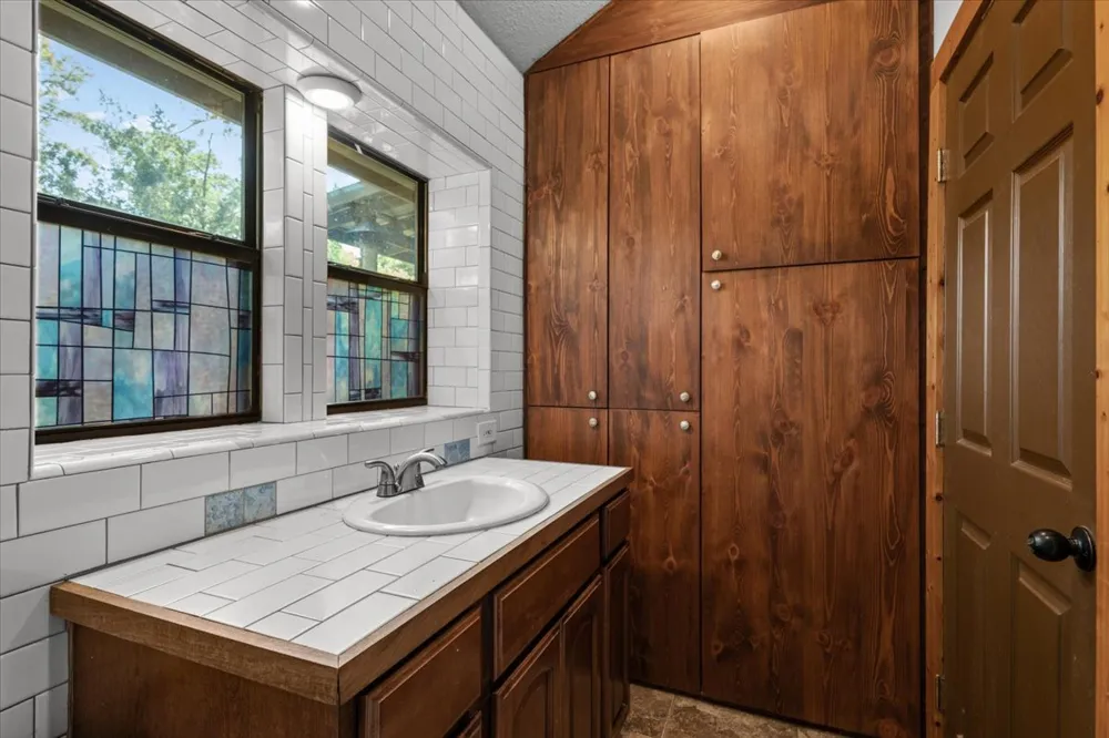 138 Forest Lane Bastrop, TX 78602