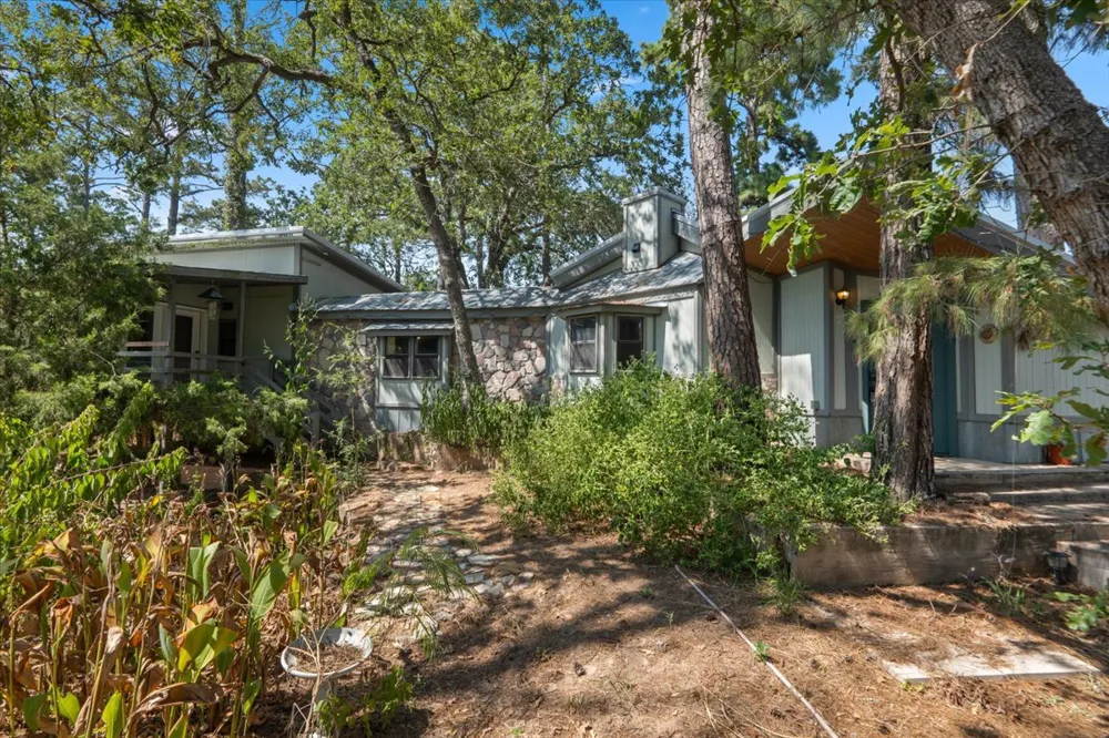 138 Forest Lane Bastrop, TX 78602