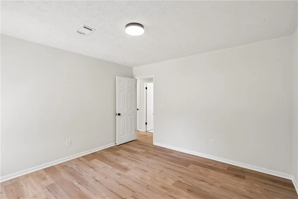 6361 Valley Dale Drive Riverdale, GA 30274