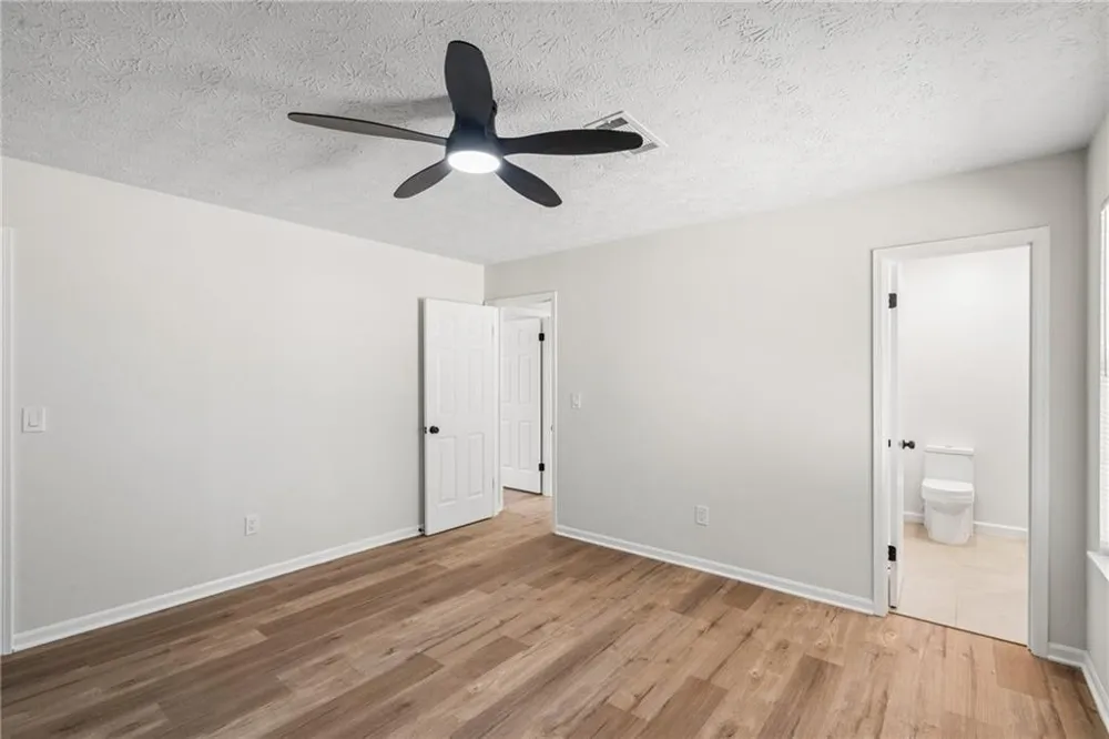 6361 Valley Dale Drive Riverdale, GA 30274