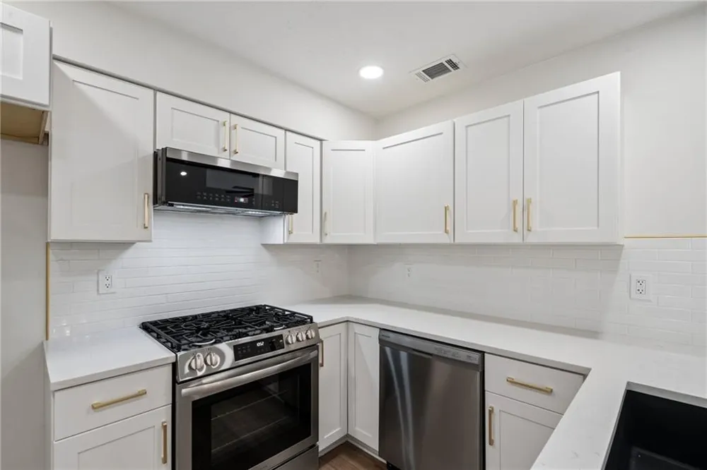 6361 Valley Dale Drive Riverdale, GA 30274