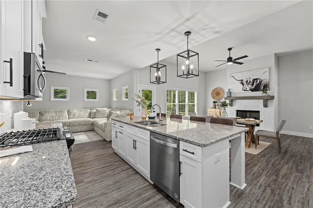 202 Jefferson Avenue Canton, GA 30114