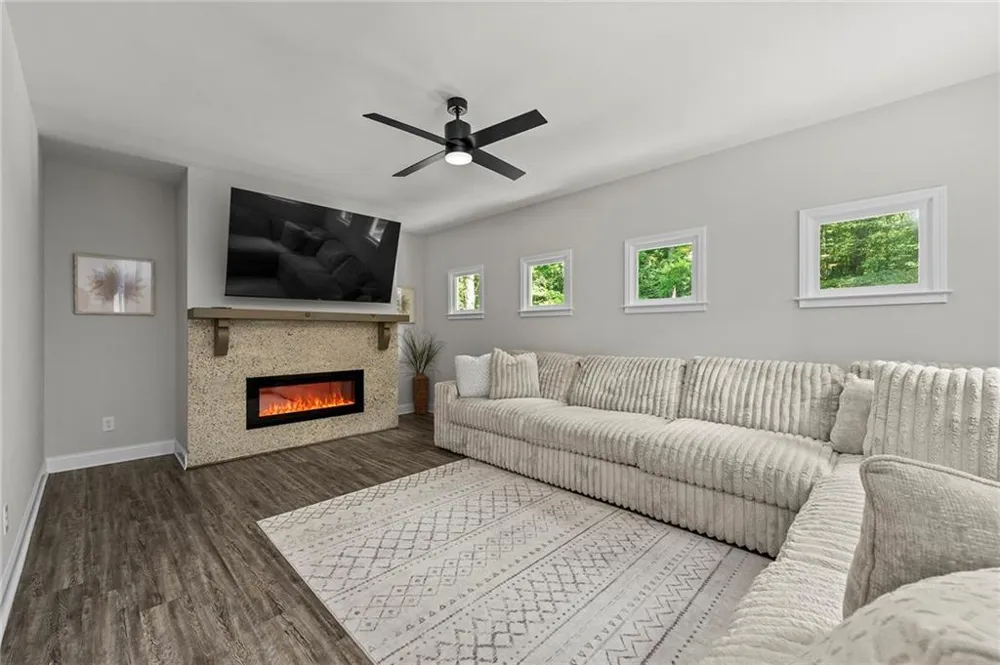 202 Jefferson Avenue Canton, GA 30114