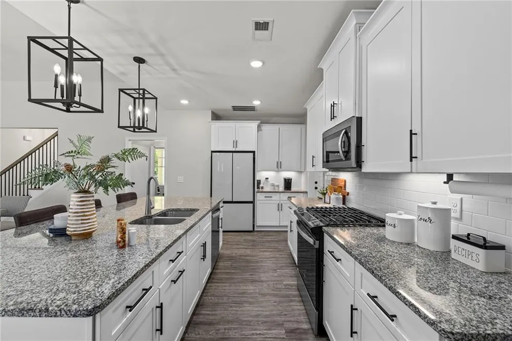 202 Jefferson Avenue Canton, GA 30114