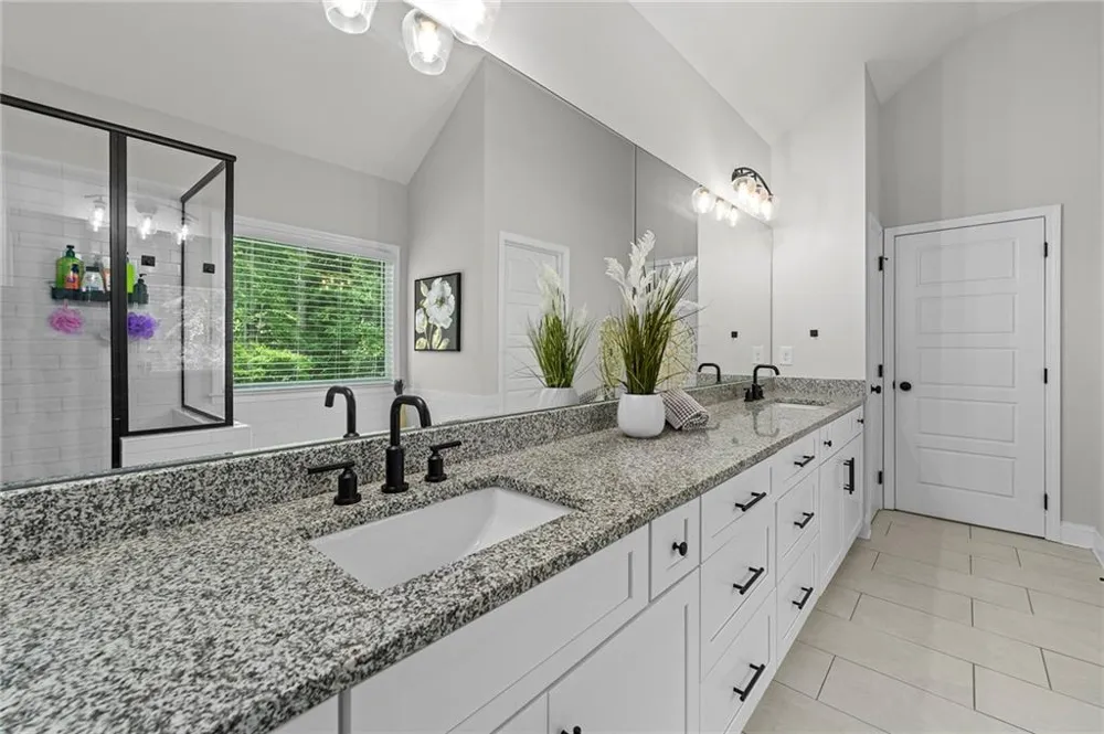 202 Jefferson Avenue Canton, GA 30114