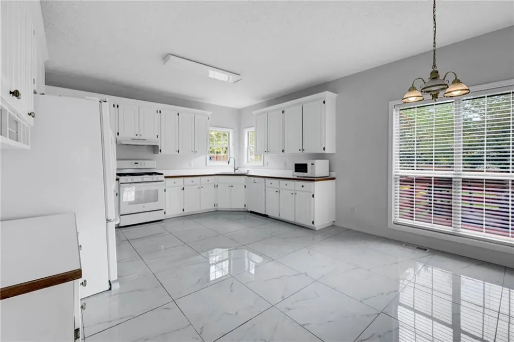1722 Brandon Lee Way SW Marietta, GA 30008