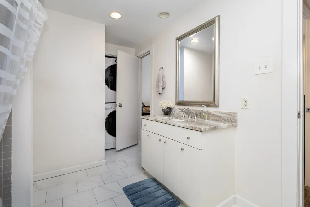 4111 Cole Avenue #30 Dallas, TX 75204
