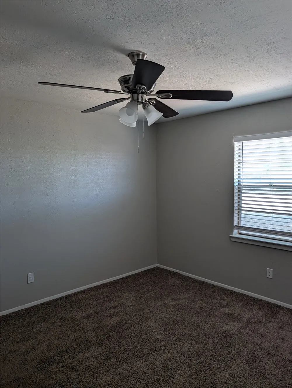 9201 Raymond Avenue White Settlement, TX 76108