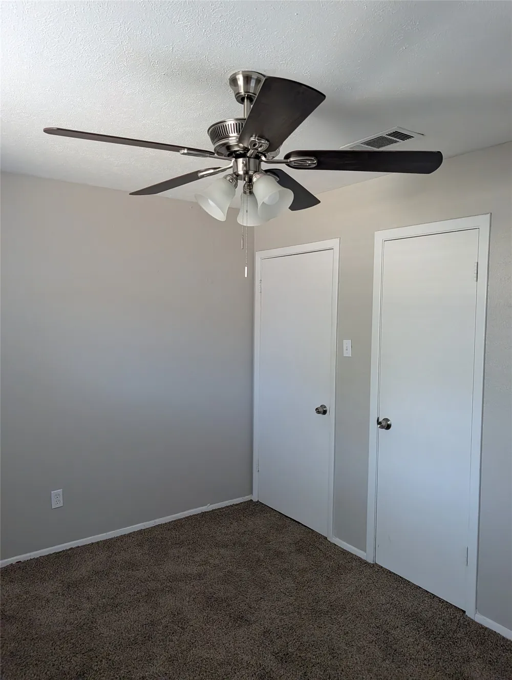 9201 Raymond Avenue White Settlement, TX 76108