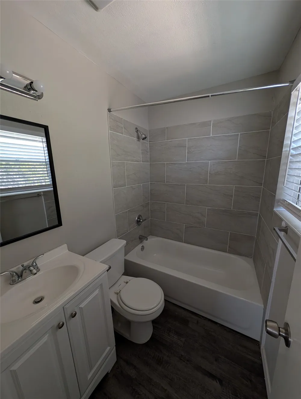 9201 Raymond Avenue White Settlement, TX 76108