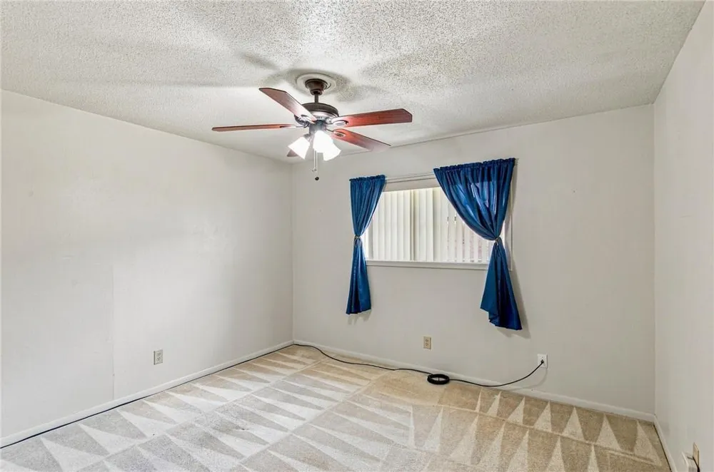 204 King Arthur Street Victoria, TX 77904