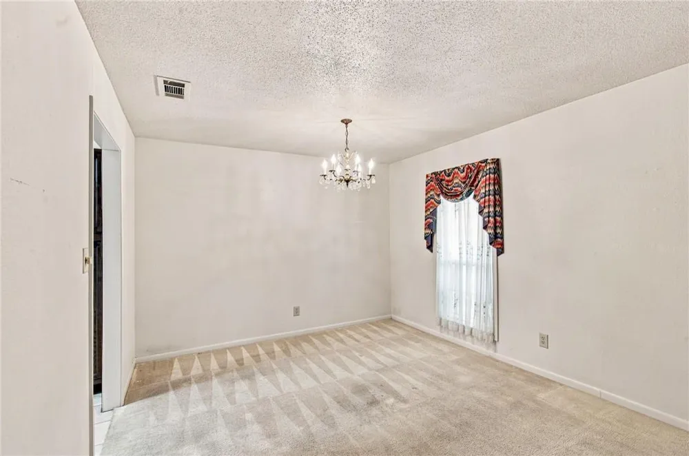 204 King Arthur Street Victoria, TX 77904