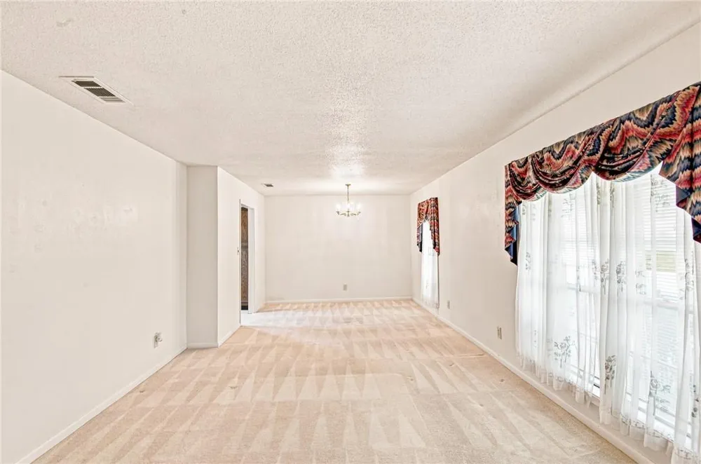 204 King Arthur Street Victoria, TX 77904