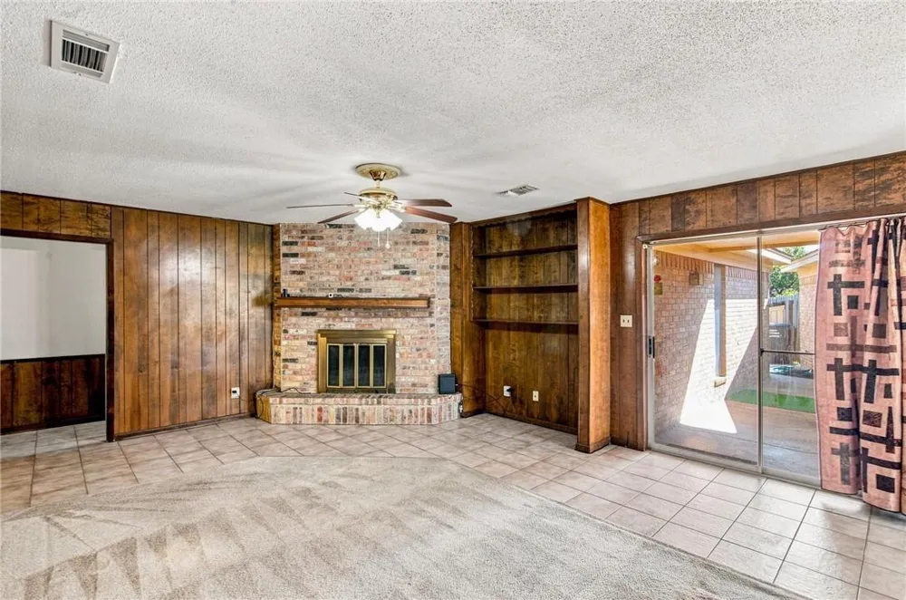 204 King Arthur Street Victoria, TX 77904