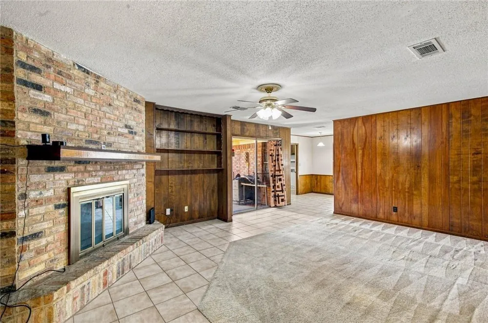 204 King Arthur Street Victoria, TX 77904