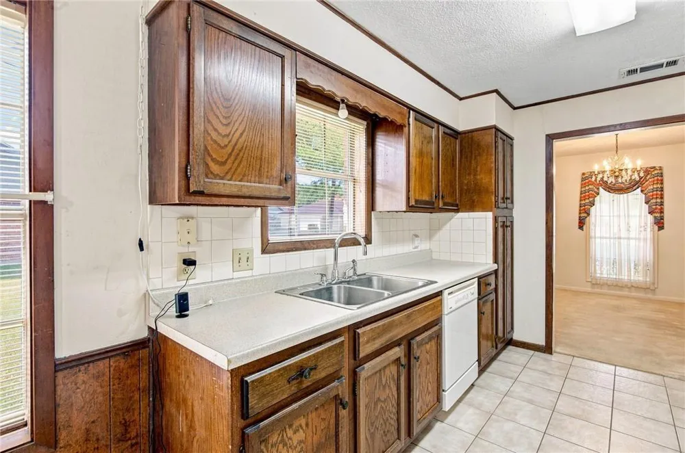 204 King Arthur Street Victoria, TX 77904